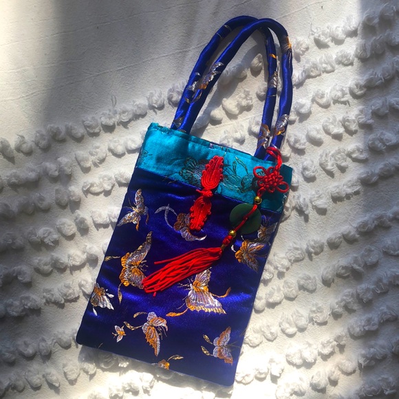 Handbags - Vintage Chinese Silk Clutch Wristlet Purse